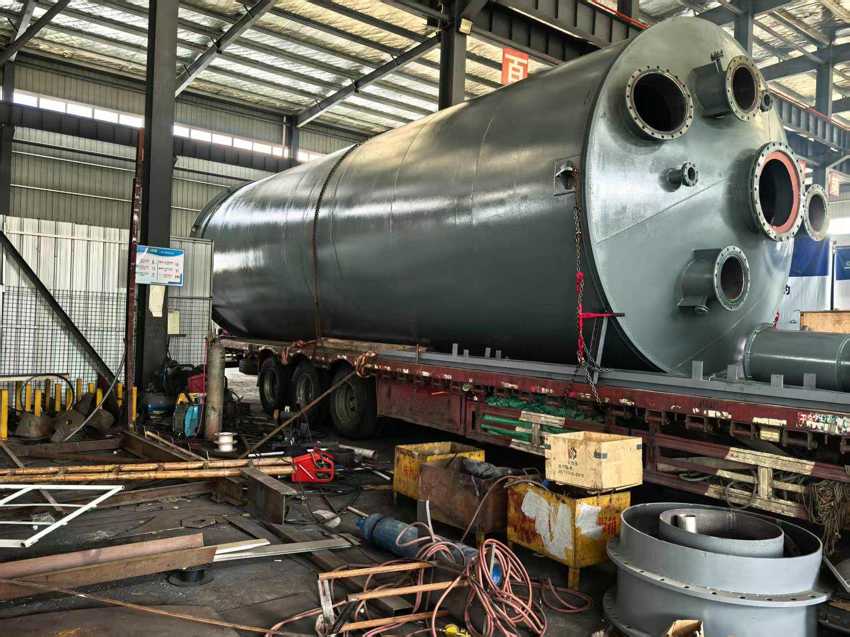 電捕設(shè)備整裝待發(fā)